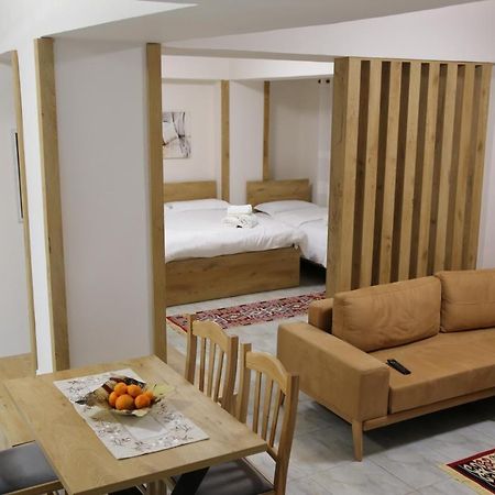 Modern Marvel Apartment Krujë Exterior foto