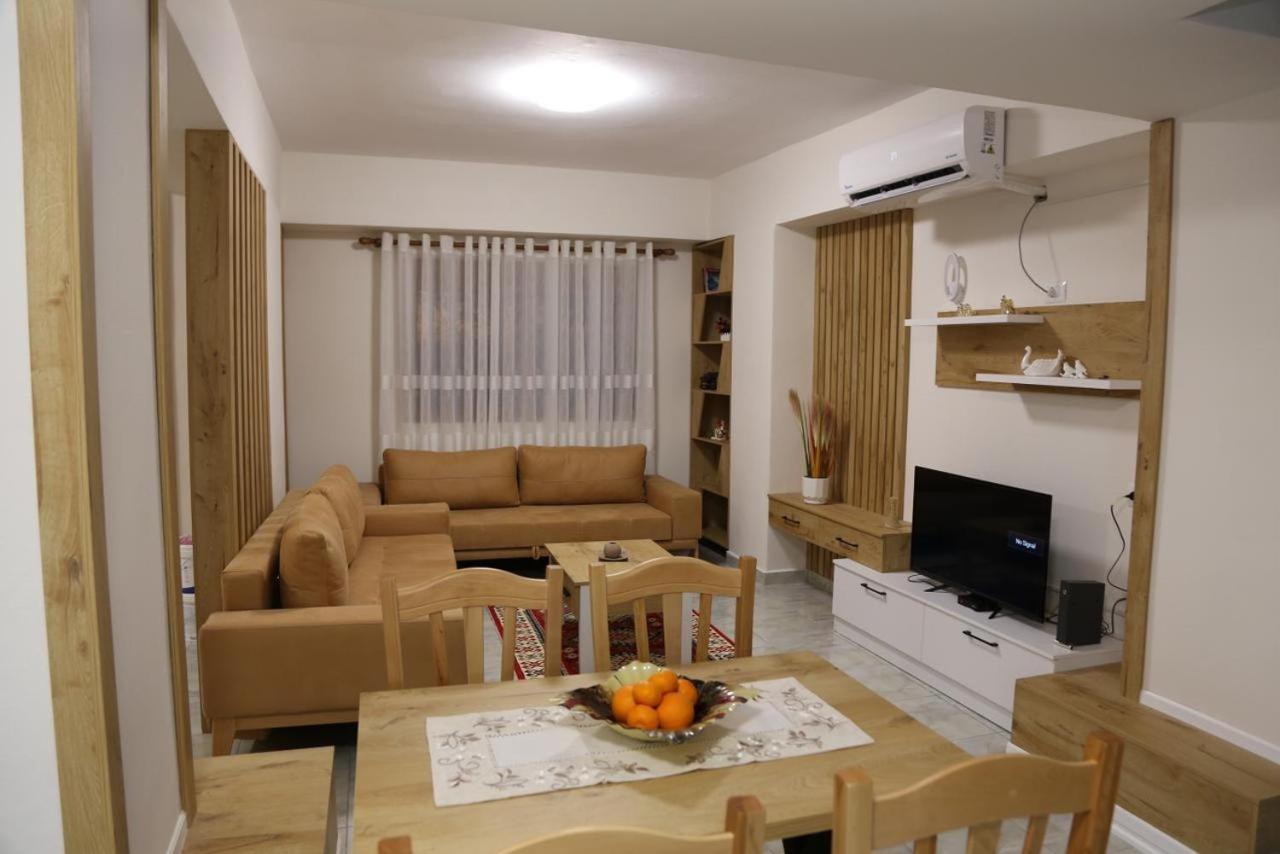 Modern Marvel Apartment Krujë Exterior foto